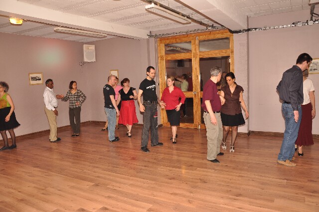 min 2009 04 05 station danse 097